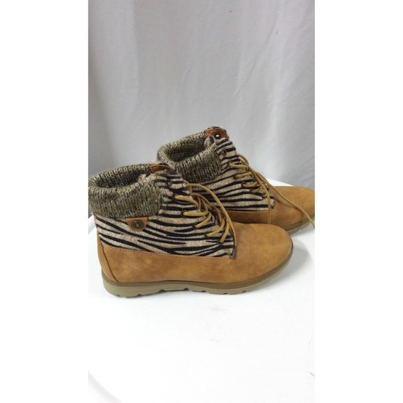 Womens Tan Faux Suede Lace Up Ankle Boots Knit‎ Collar & Zebra Print Size 8.5 - Picture 3 of 6